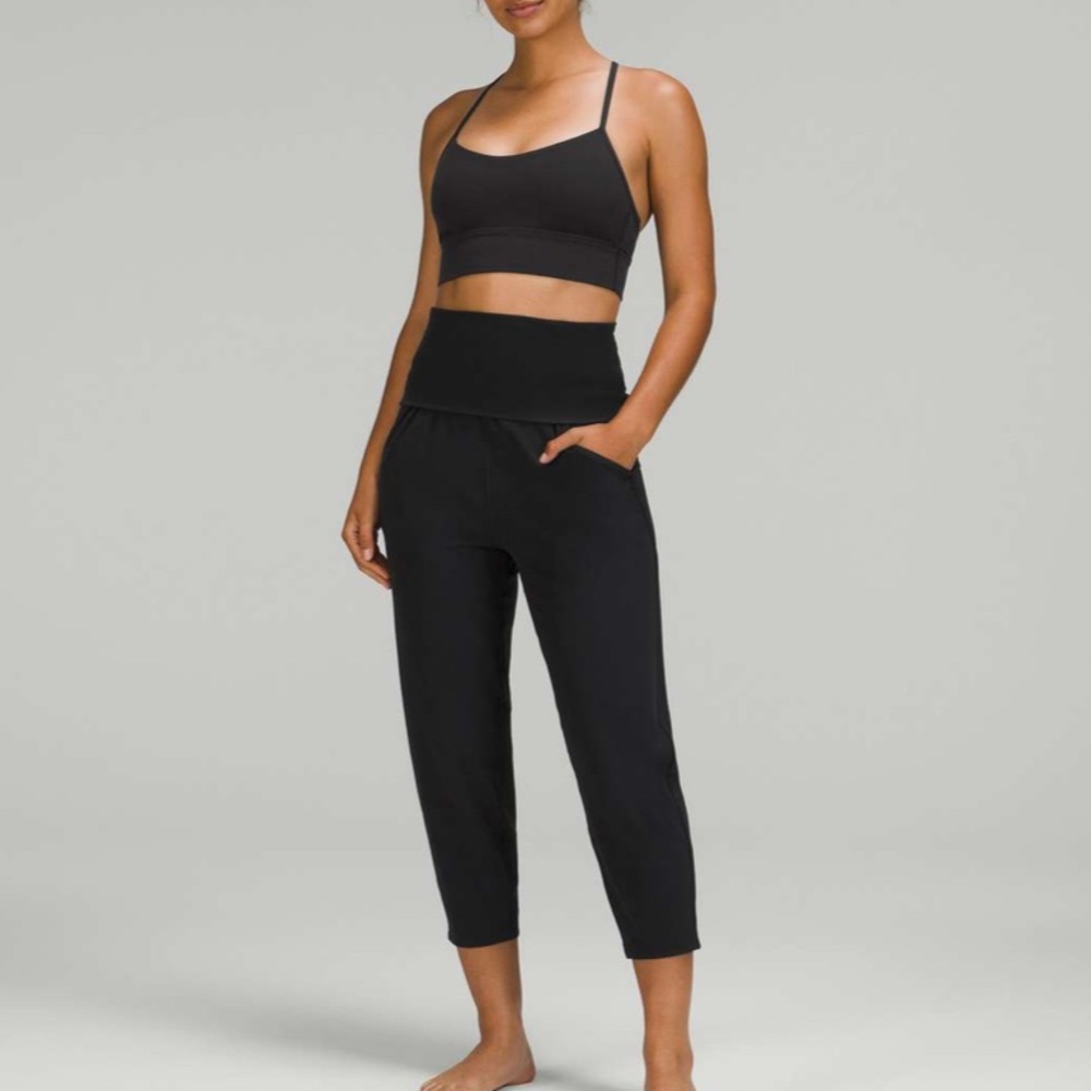 Lululemon Align Ribbed Waist Cropped Jogger